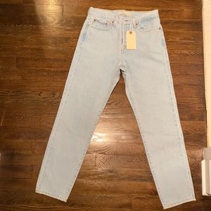 Brand new Levi’s! Never worn - they don’t fit me. Levi’s wedgie style.